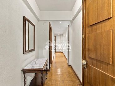Flat with balcony for sale in Ciudad Lineal