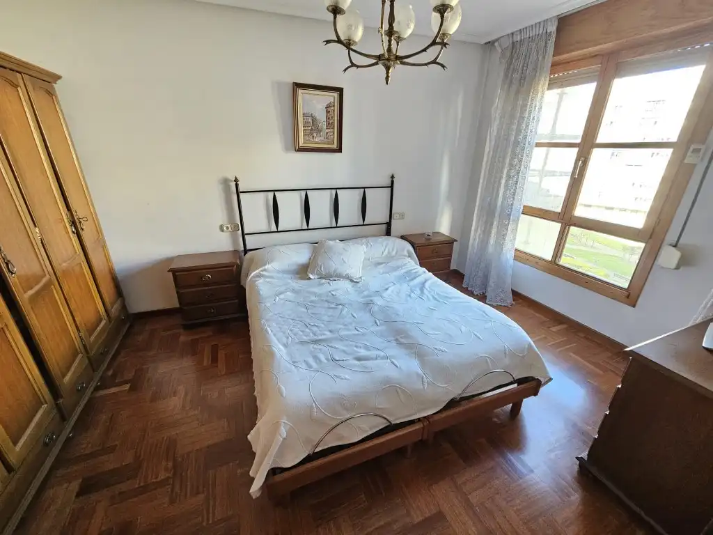Habitación de Piso en venta en Avilés