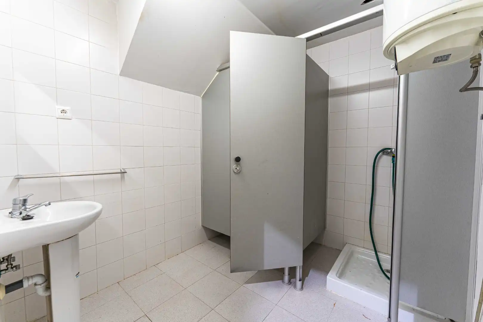Baño de Nave industrial en venta en Arroyomolinos (Madrid)