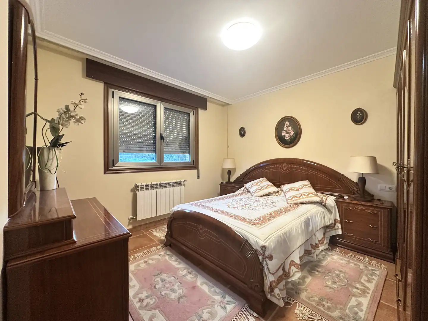 Habitación de Casa o chalet en venta en O Carballiño   con Calefacción, Jardín privado y Parquet