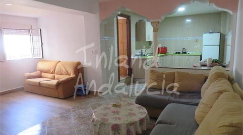 Foto 2 de Casa adosada en venta en Martos, Jaén
