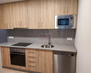 Kitchen of Flat to rent in Vigo   with Heating, Parquet flooring and Washing machine