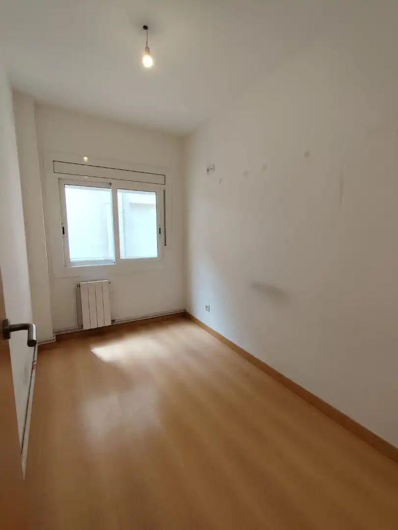 Habitación de Piso en venta en Barcelona con Calefacción, Parquet y Horno