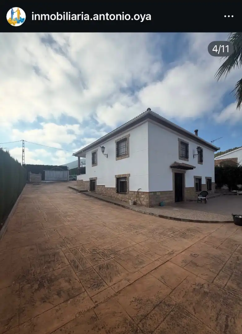 Außenansicht von Country house zum Verkauf in Mancha Real mit Privatgarten, Terrasse und Abstellraum