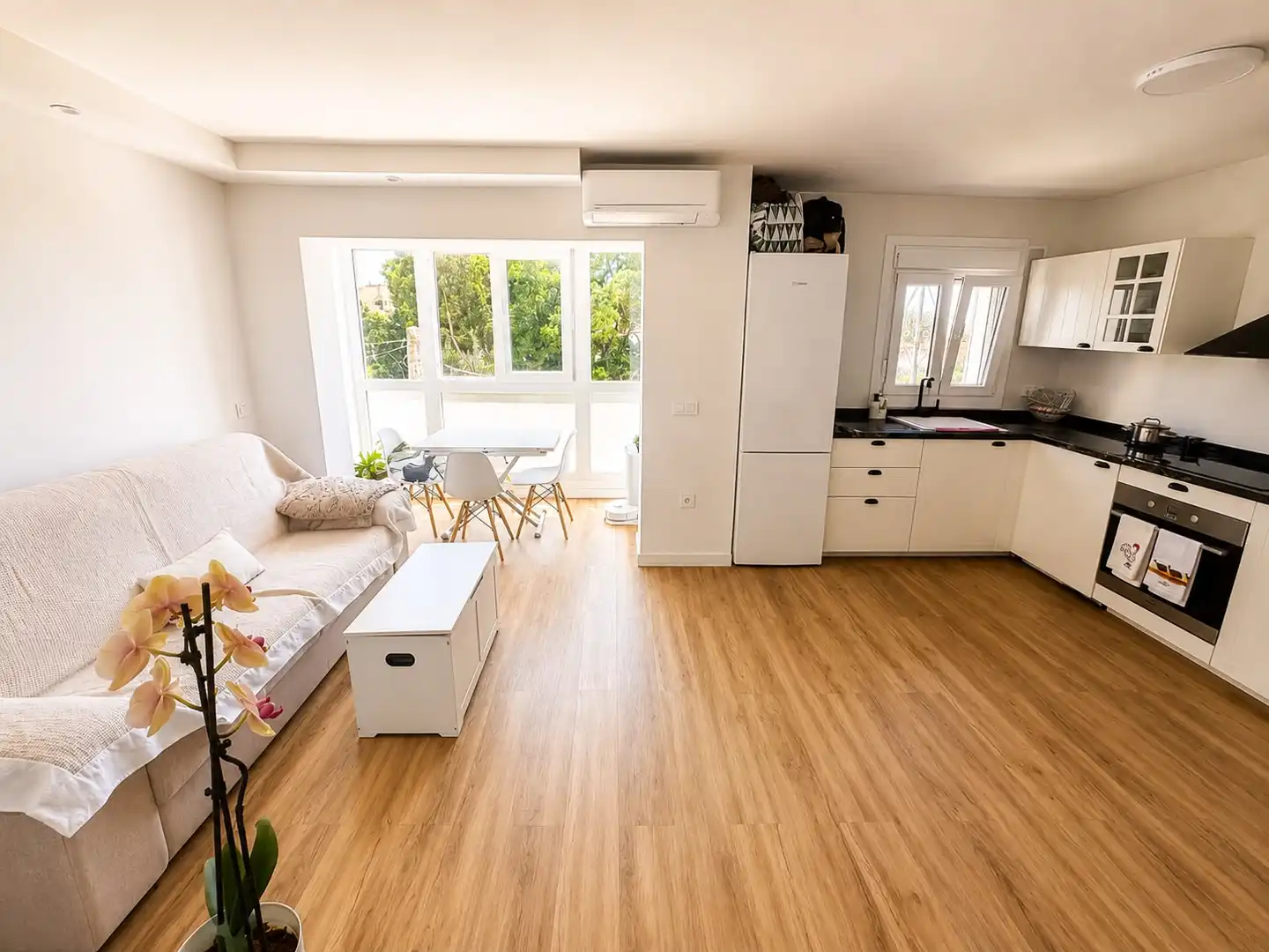 Terrasse von Wohnungen zum Verkauf in Marbella mit Klimaanlage, Parkett und Möbliert