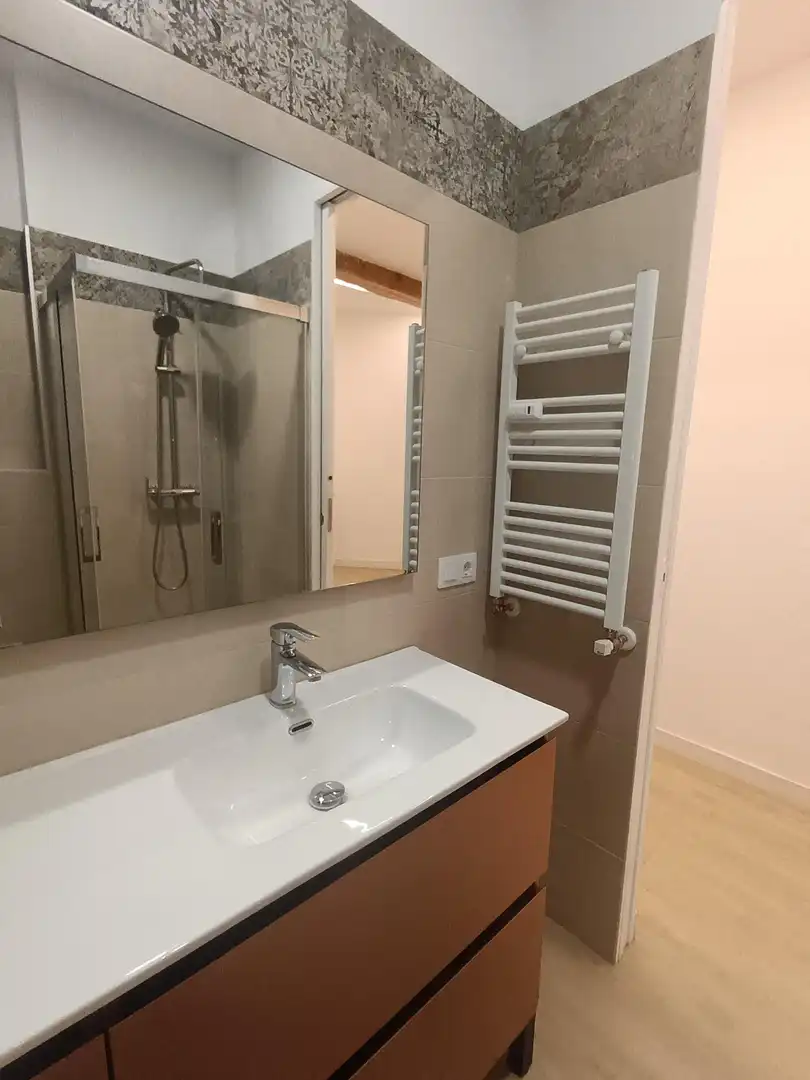 Bathroom of Flat for rent in Valladolid  with Heating