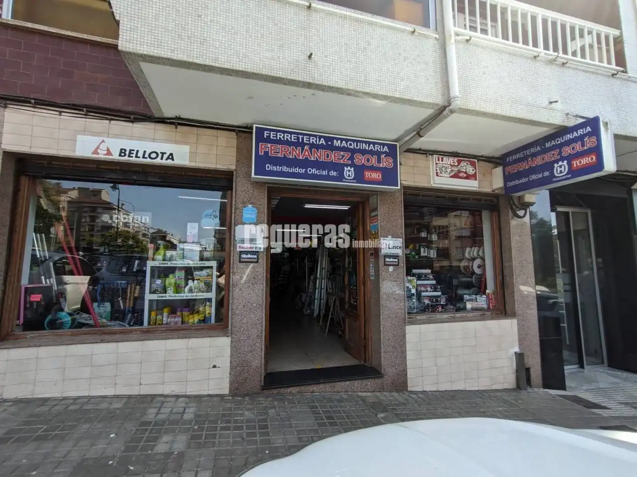 Local comercial en venda a Calle Favila, imagen 7