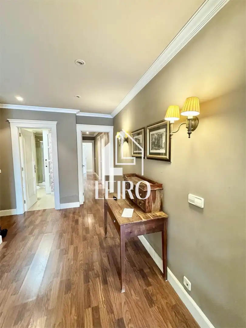 Piso en venta en Vilagarcía de Arousa con Calefacción, Parquet y Trastero