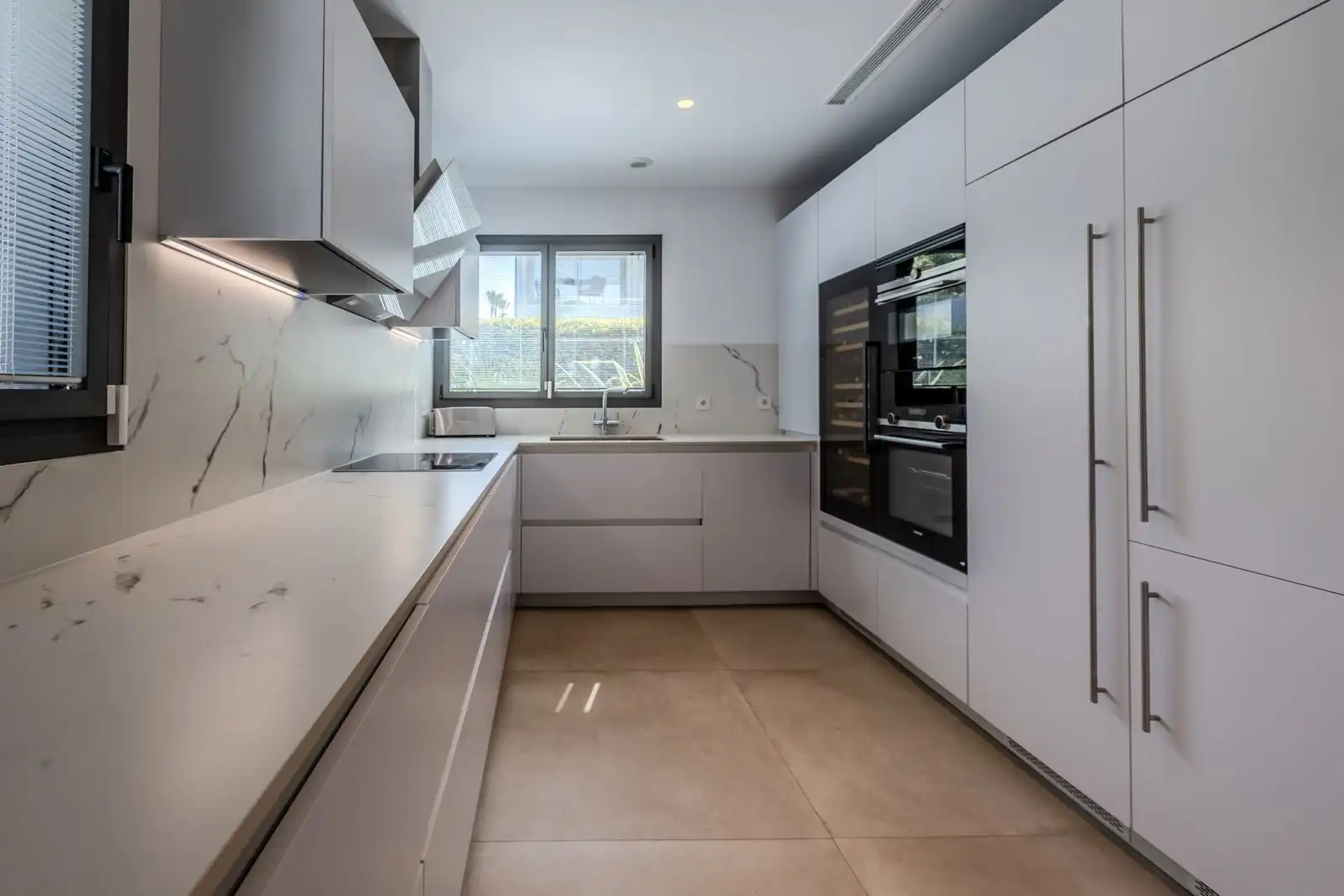 Villa mit Pool zum Verkauf in Avenida de Julio Iglesias s/n, imagen 18