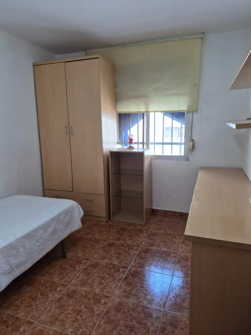 Bedroom of Flat for sale in Sevilla  with Balcony