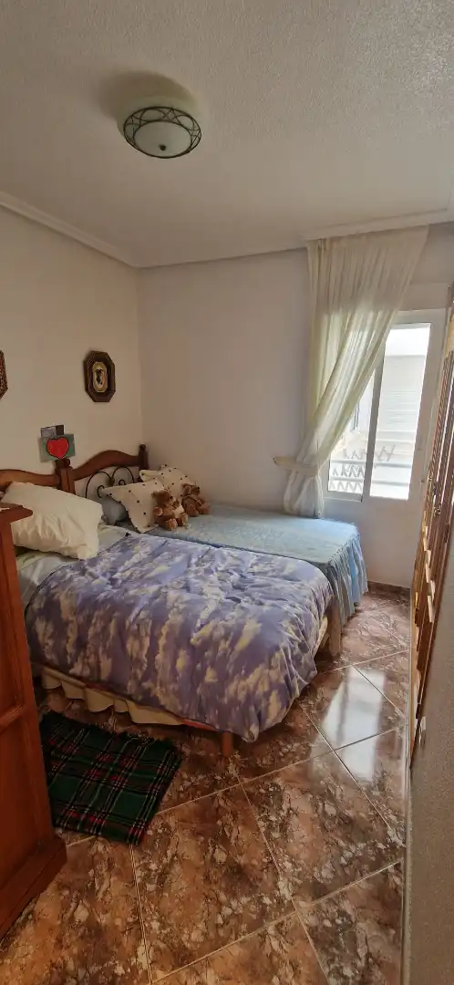 Dormitori de Pis en venda en Torrevieja amb Calefacció i Terrassa