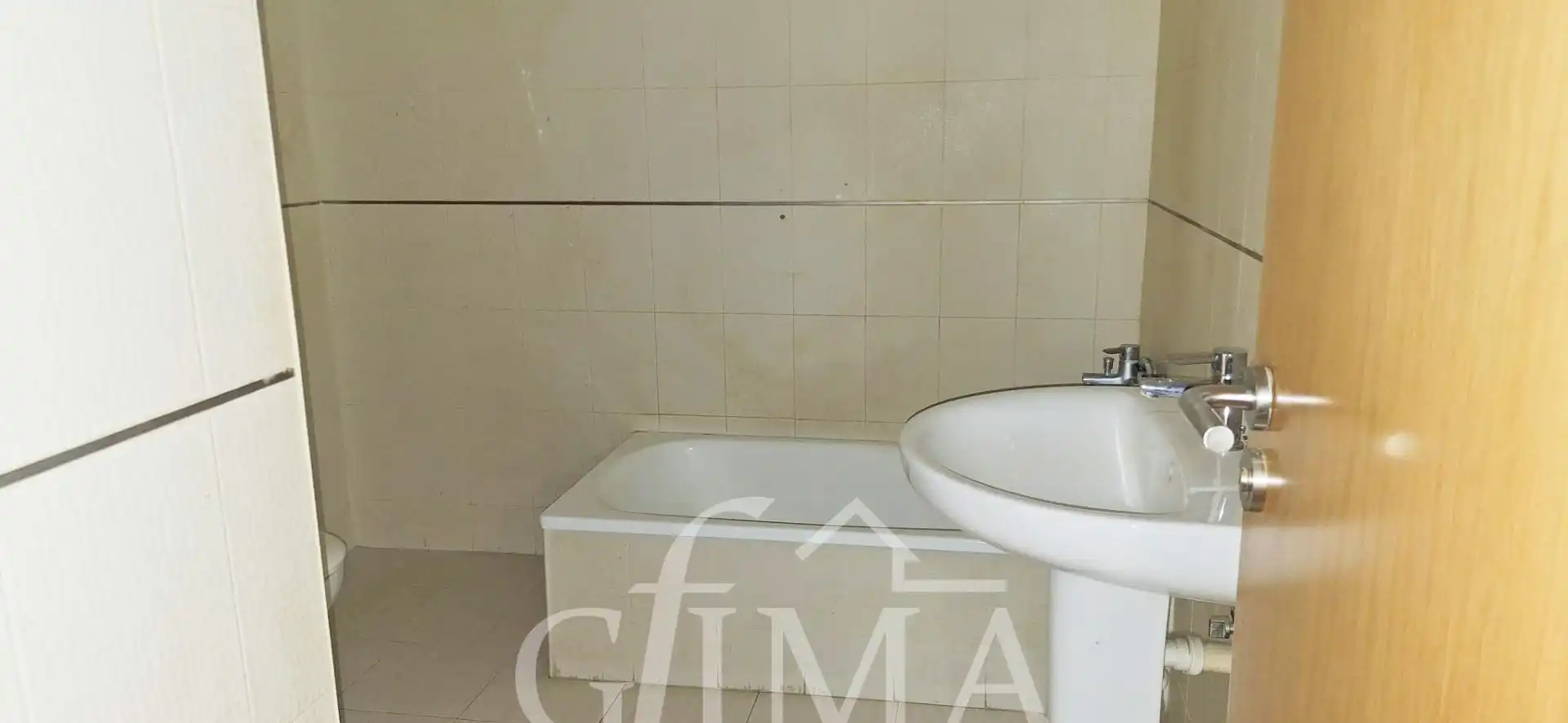 Baño de Piso en venta en Alcázar de San Juan con Calefacción, Terraza y Trastero