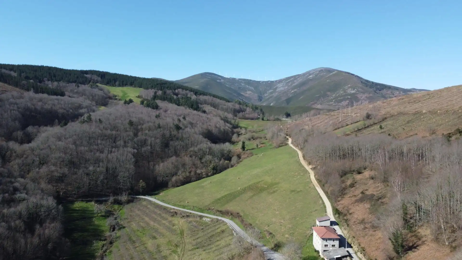 Country homes for sale in Allande  with Private garden