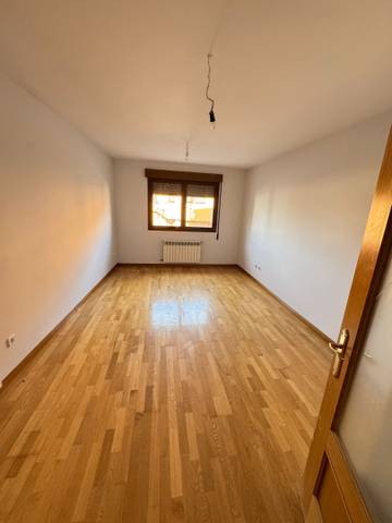 Piso en Venta en Calle de Monseñor Ayuso en Valverde del Majano