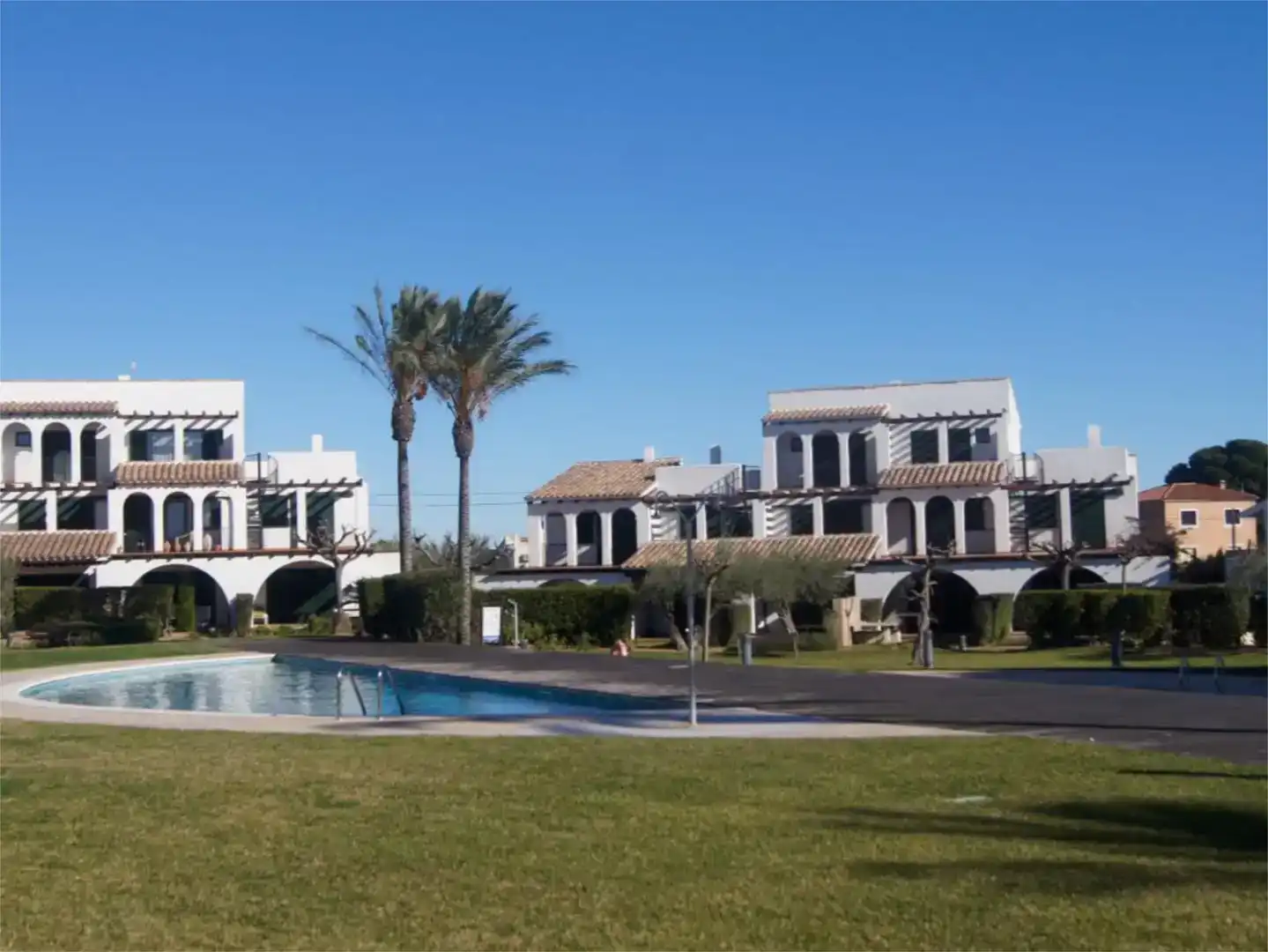 Vista exterior de Piso en venta en El Perelló con Aire acondicionado, Jardín privado y Piscina