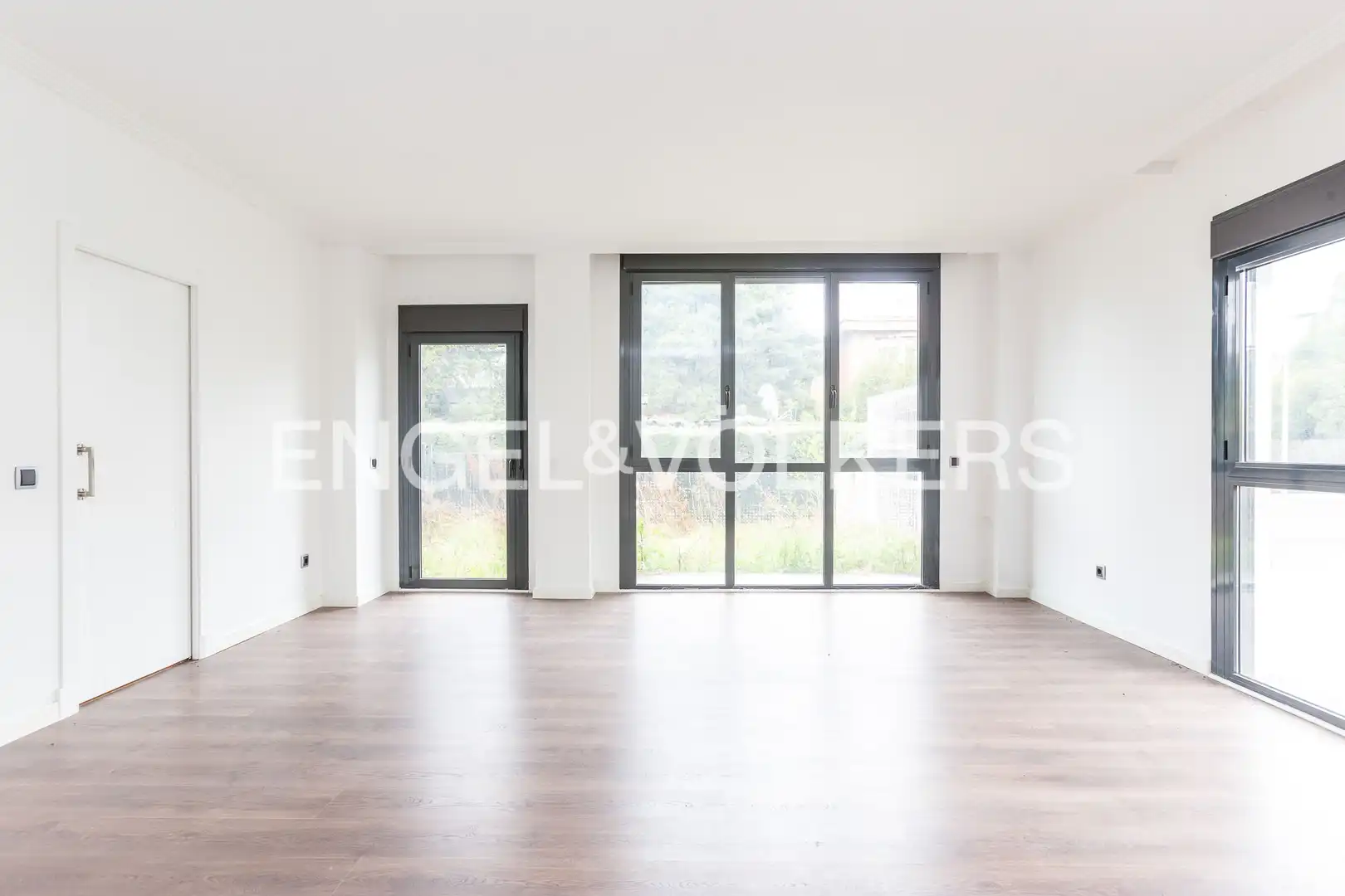 Sala de estar de Casa o chalet en venta en Madrid con Aire acondicionado, Calefacción y Jardín privado