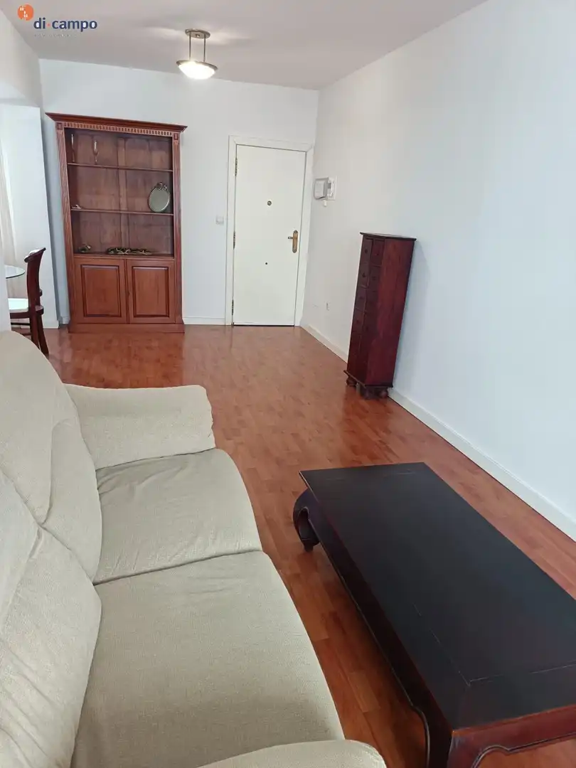 Sala de estar de Apartamento en venta en Valladolid con Calefacción, Trastero y Amueblado