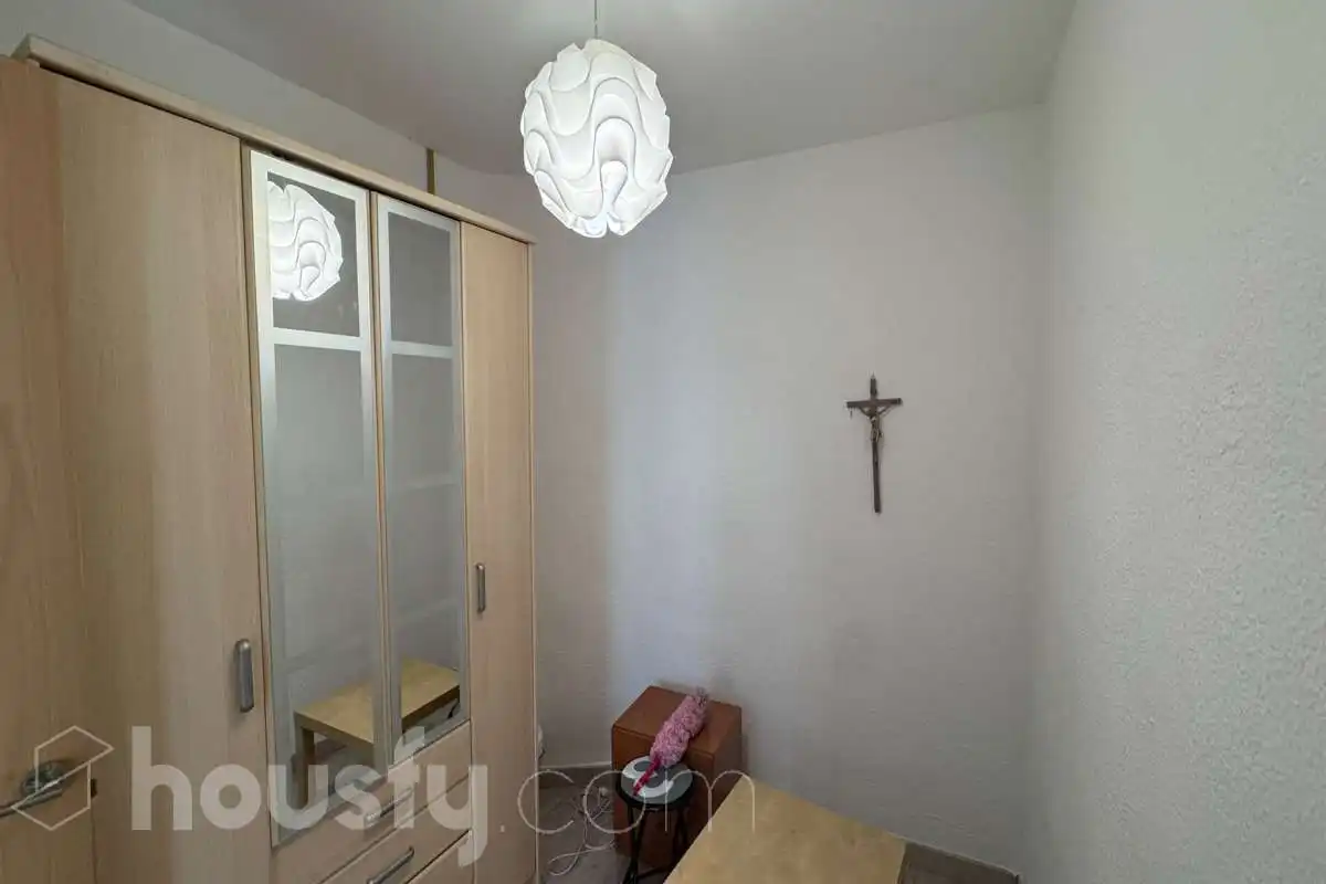 Bedroom of Flat for rent in Zaragoza  with Air Conditioner, Furnished and Balcony