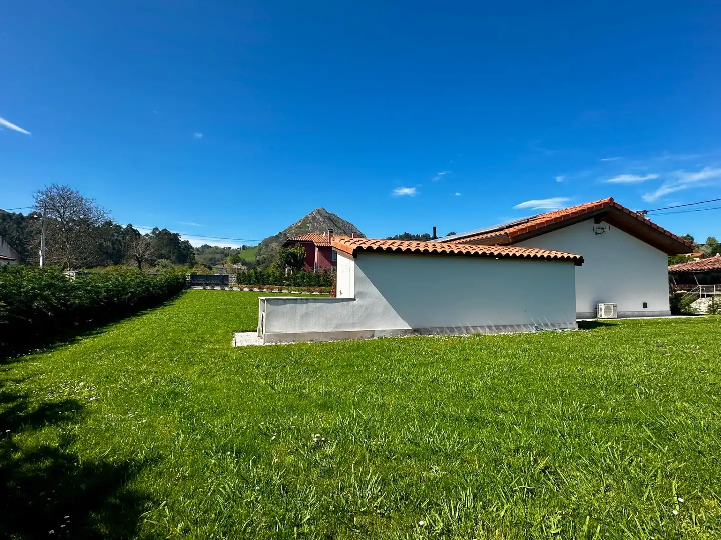 Vista exterior de Casa o chalet en venta en Ribadesella con Aire acondicionado, Calefacción y Jardín privado
