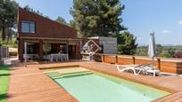Swimming pool of House or chalet for sale in Sant Cugat del Vallès  with Air Conditioner, Heating and Private garden