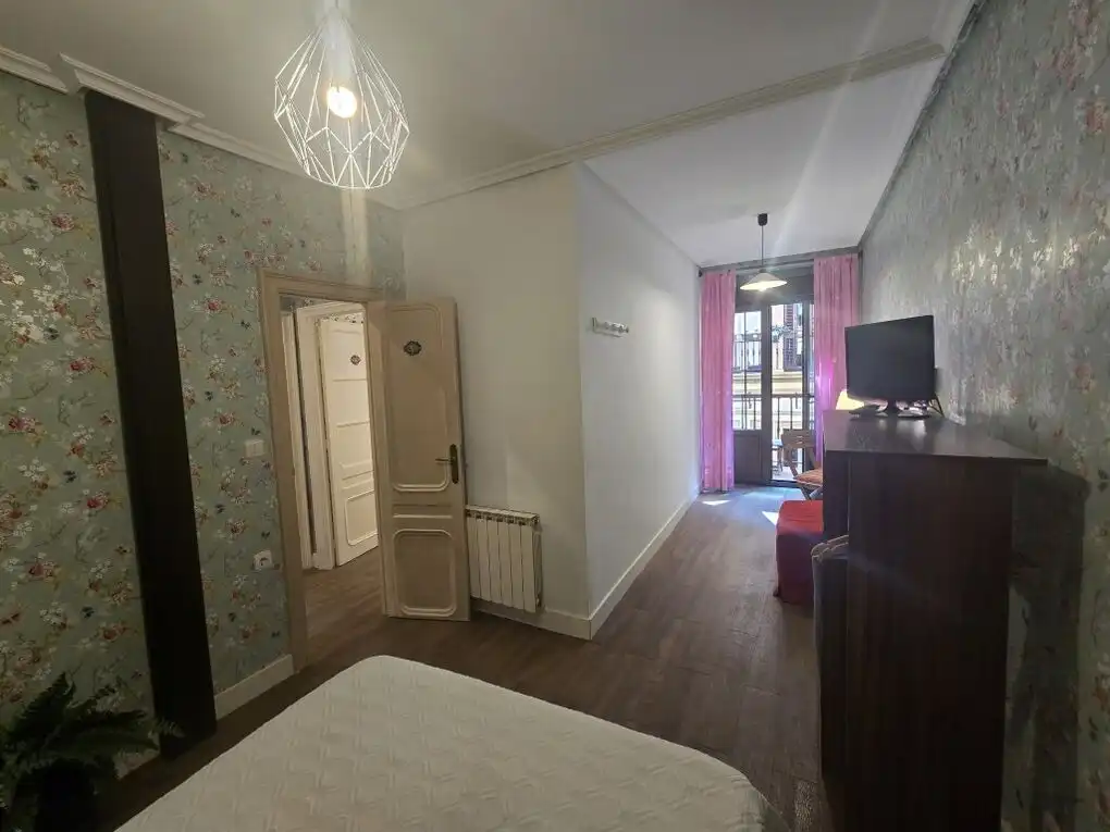 Bedroom of Flat for rent in Donostia - San Sebastián   with Heating and Balcony
