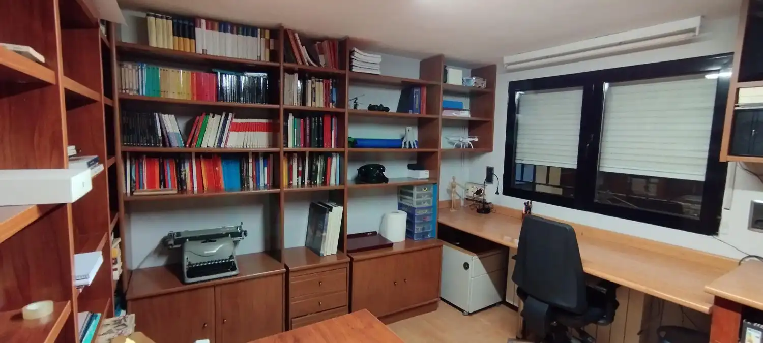 Einfamilien-Reihenhaus zur Miete in Albacete mit Klimaanlage, Heizung und Terrasse
