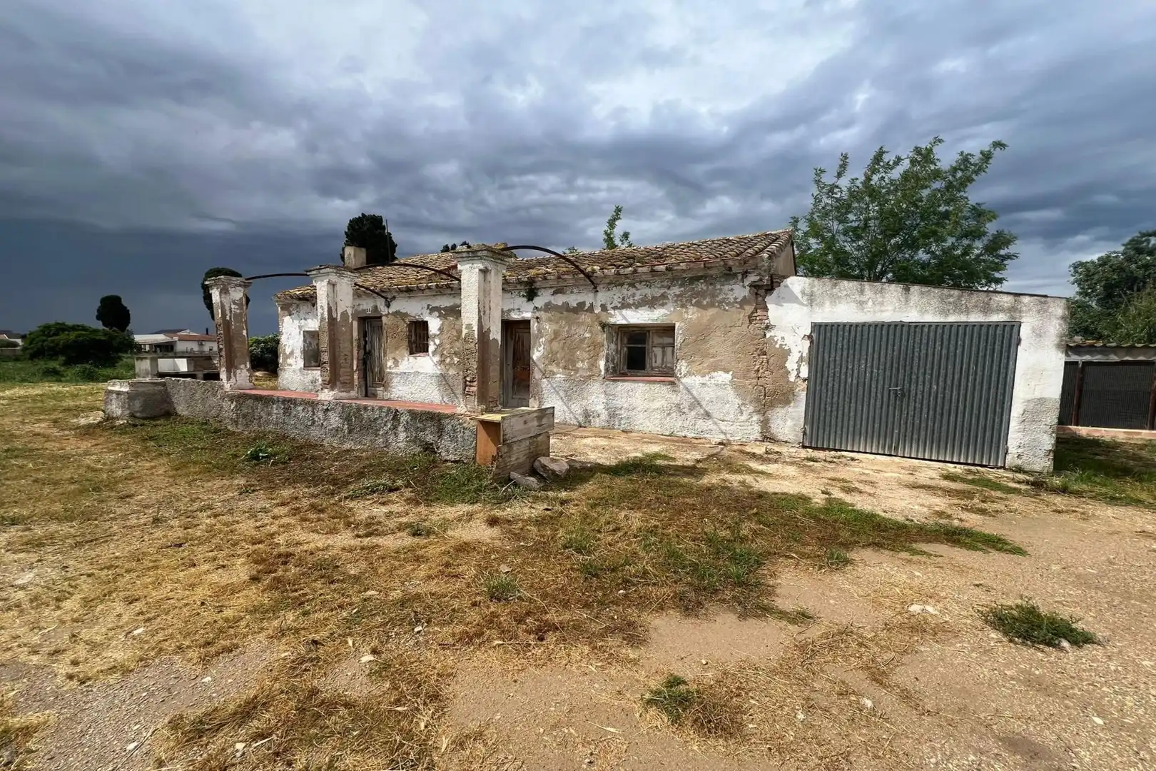 Houses for sale in Deltebre  with Private garden