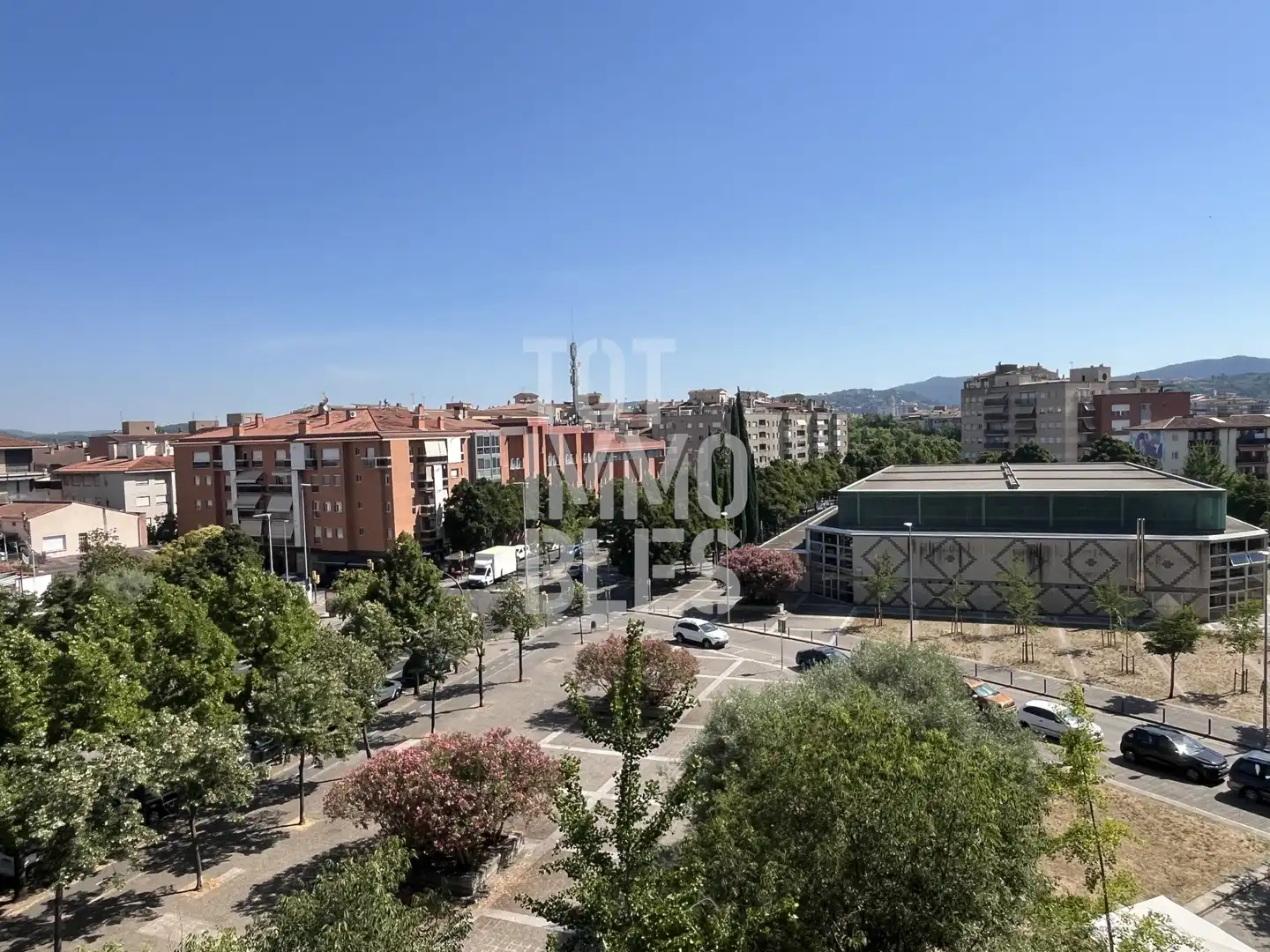Exterior view of Flat for sale in Girona  with Heating, Terrace and Swimming Pool