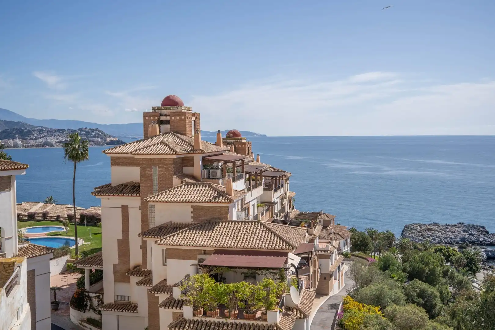 Vista exterior de Apartamento en venta en Almuñécar con Jardín privado, Terraza y Piscina comunitaria