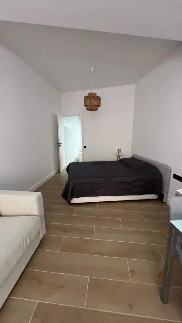 Dormitori de Estudi en venda en Torrevieja amb Aire condicionat i Moblat