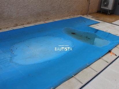 Piscina de Casa o xalet en venda en Valdepeñas amb Aire condicionat, Calefacció i Terrassa