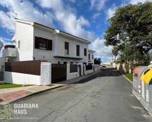 Exterior view of Single-family semi-detached for sale in Villablanca  with Air Conditioner, Private garden and Terrace