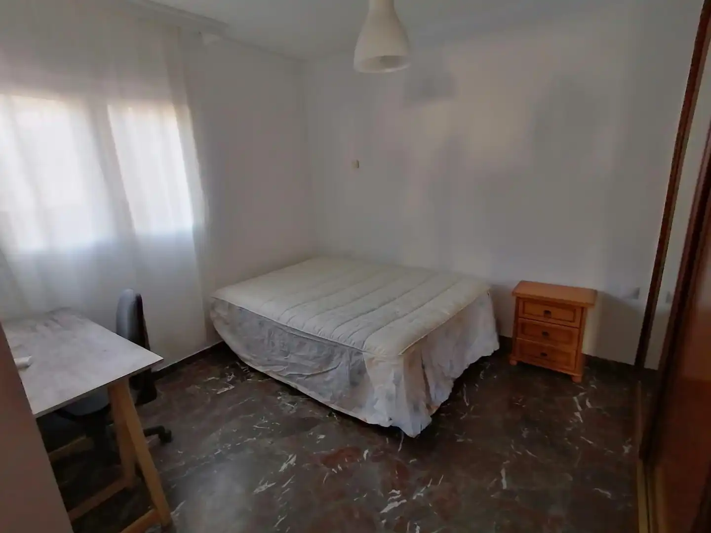 Schlafzimmer von Wohnung zur Miete in Granada