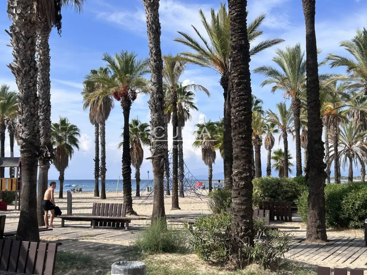 Apartament amb terrassa en venda a Platja de Ponent, imagen 26