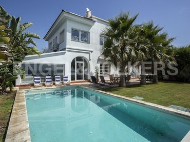 Casa amb balcó en venda a Barri del Mar