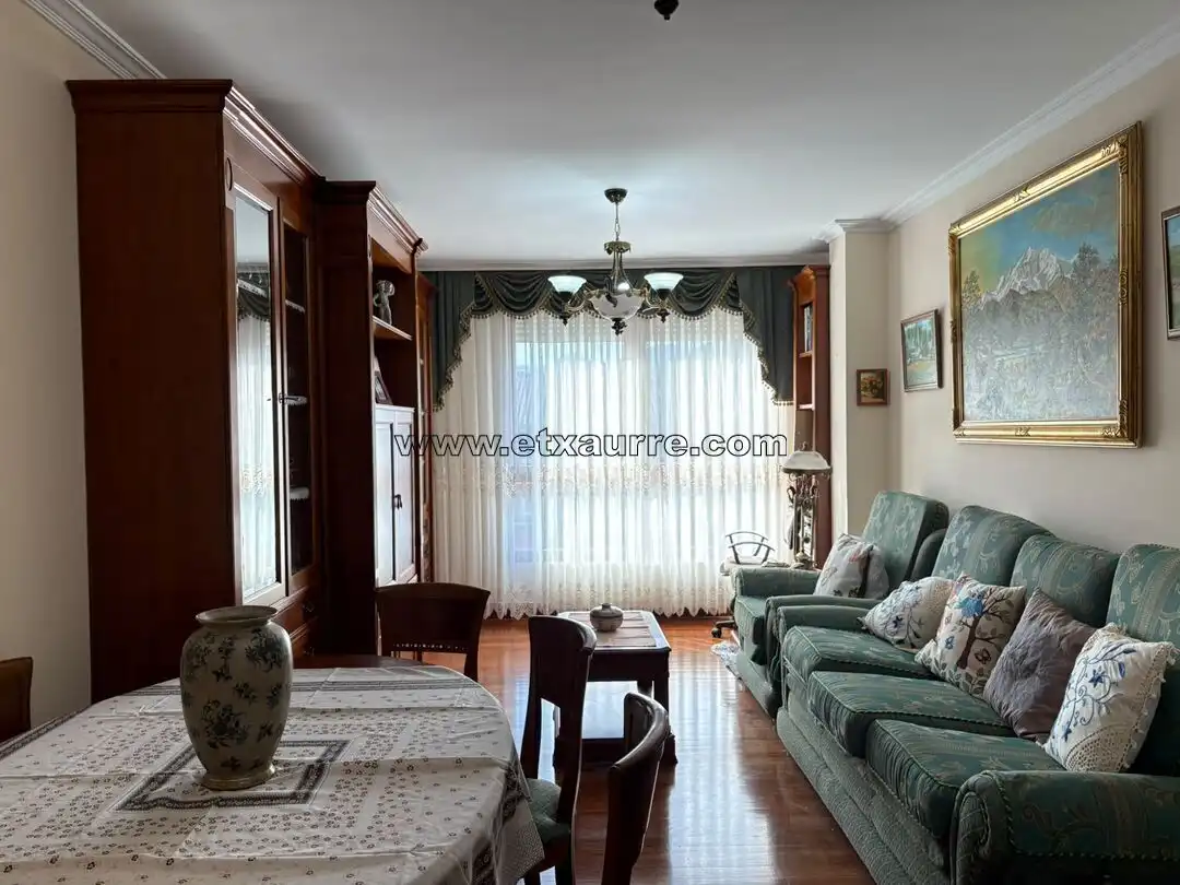 Living room of Flat for sale in Laudio / Llodio  with Heating, Storage room and Furnished