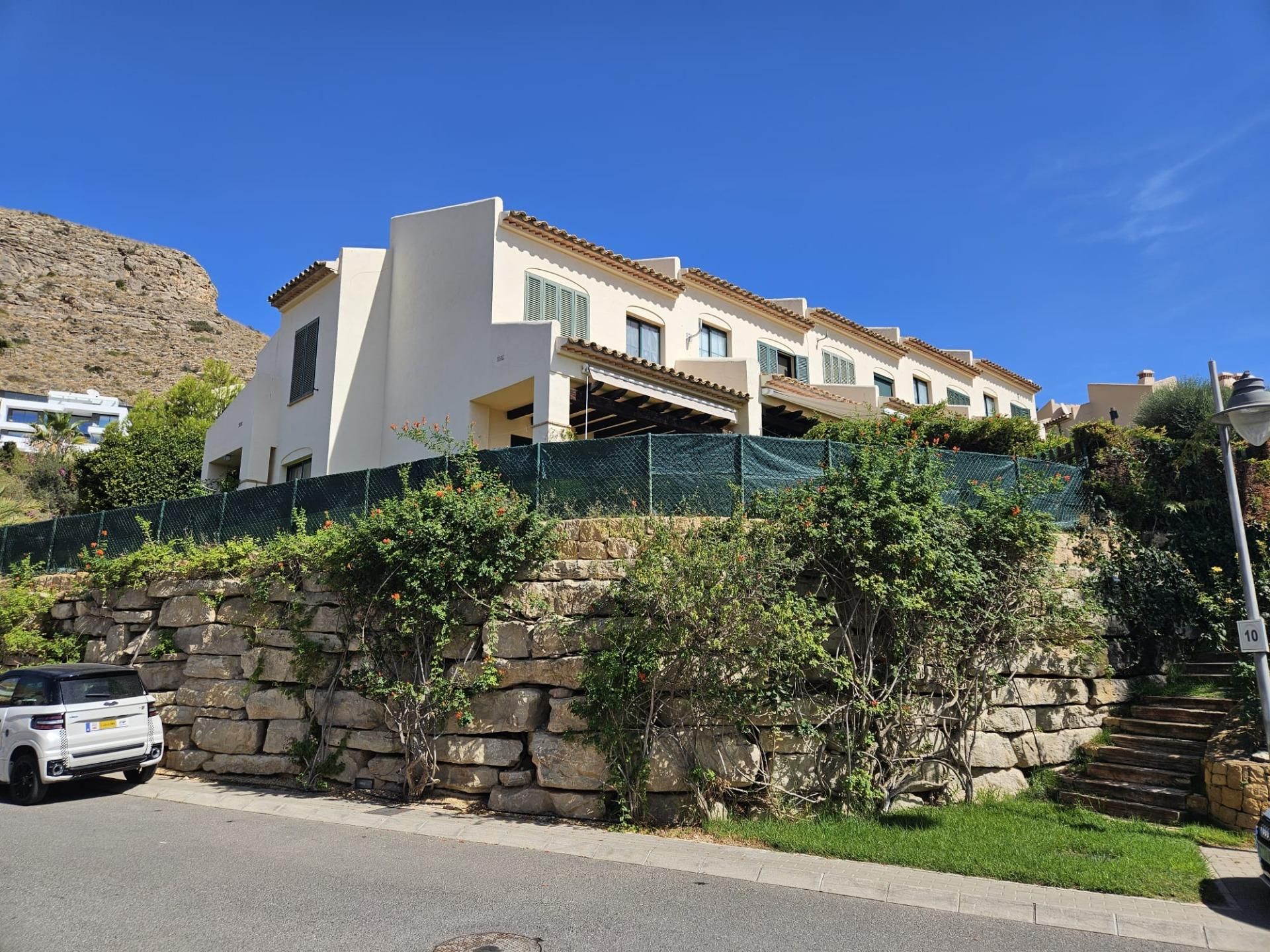 Exterior view of Single-family semi-detached to rent in Finestrat  with Air Conditioner, Heating and Private garden