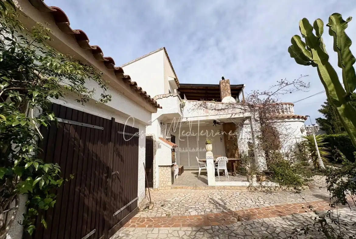 Vista exterior de Casa o chalet en venta en L'Ametlla de Mar  con Aire acondicionado, Calefacción y Jardín privado