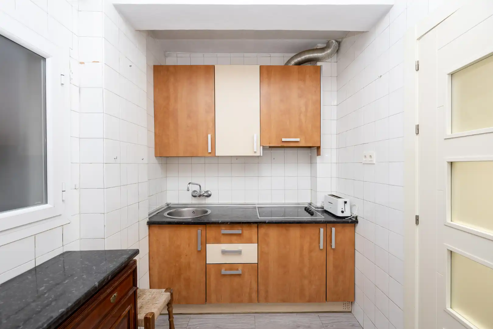 Kitchen of Flat for rent in Granada  with Heating, Furnished and Washing machine