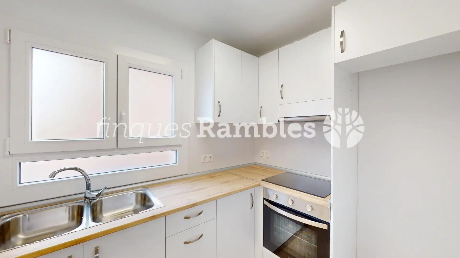 Kitchen of Flat for sale in Igualada  with Parquet flooring