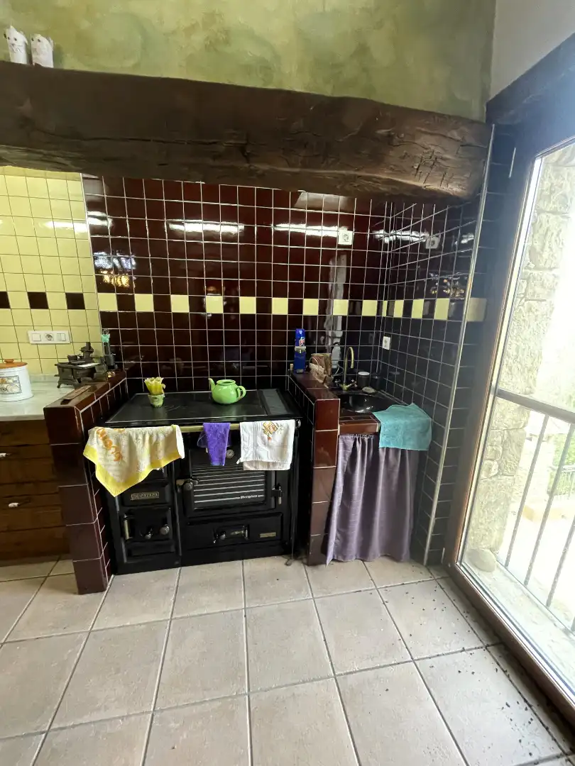 Cuina de Finca rústica en venda en Mieres (Girona) amb Calefacció, Parquet i Terrassa