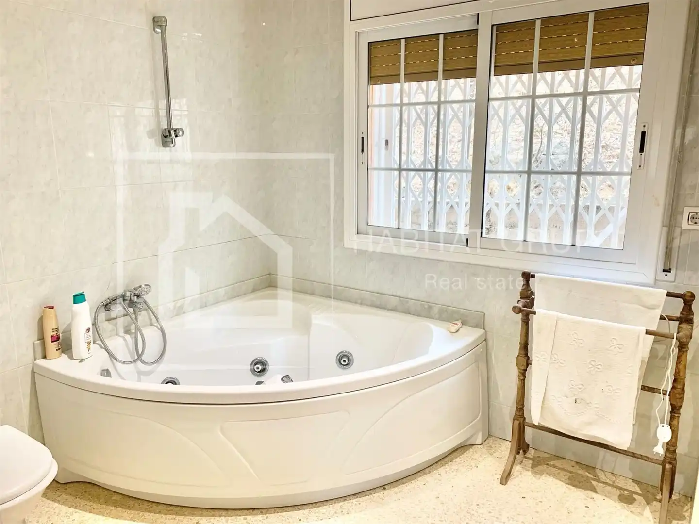 Bany de Casa o xalet en venda en Girona