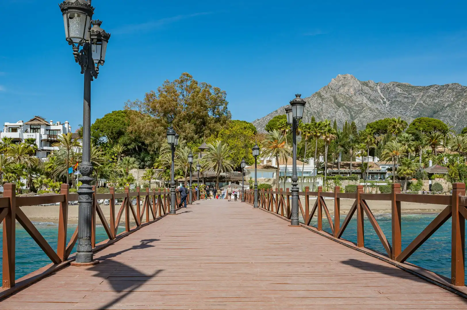 Exterior view of Flat for sale in Marbella  with Air Conditioner, Private garden and Terrace