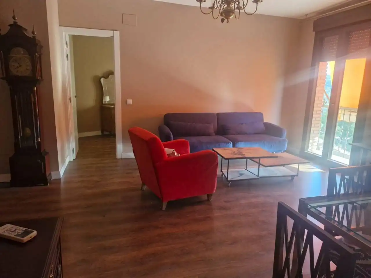 Living room of Flat for rent in Toledo  with Air Conditioner, Heating and Furnished
