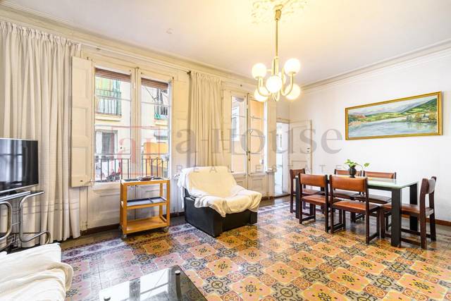 Piso en Venta en Carrer de Rauric en Barri Gòtic