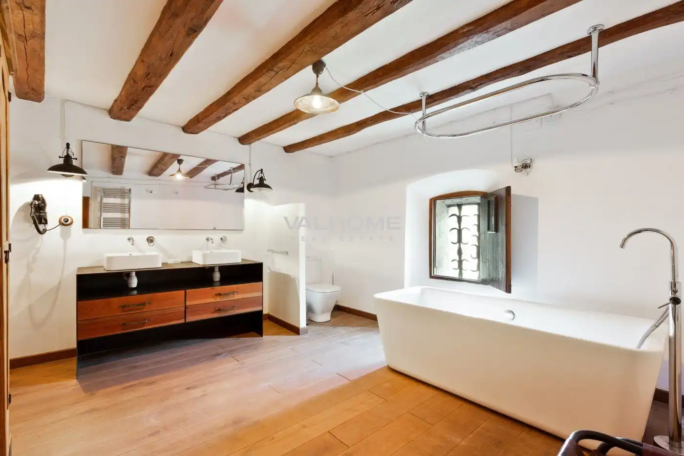 Baño de Finca rústica en venta en Castellar del Vallès con Calefacción, Jardín privado y Trastero
