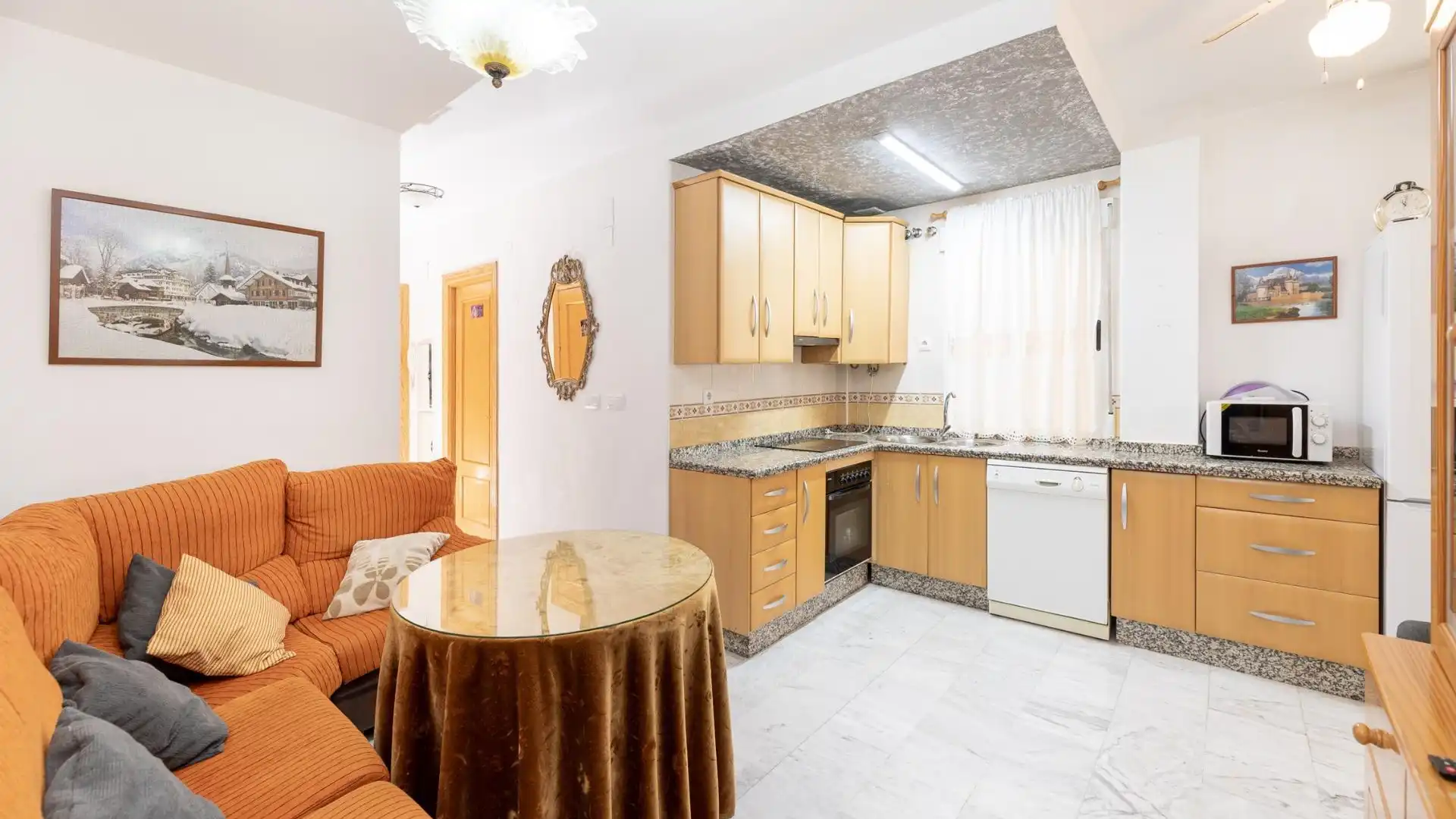 Cocina de Piso en venta en Churriana de la Vega con Terraza