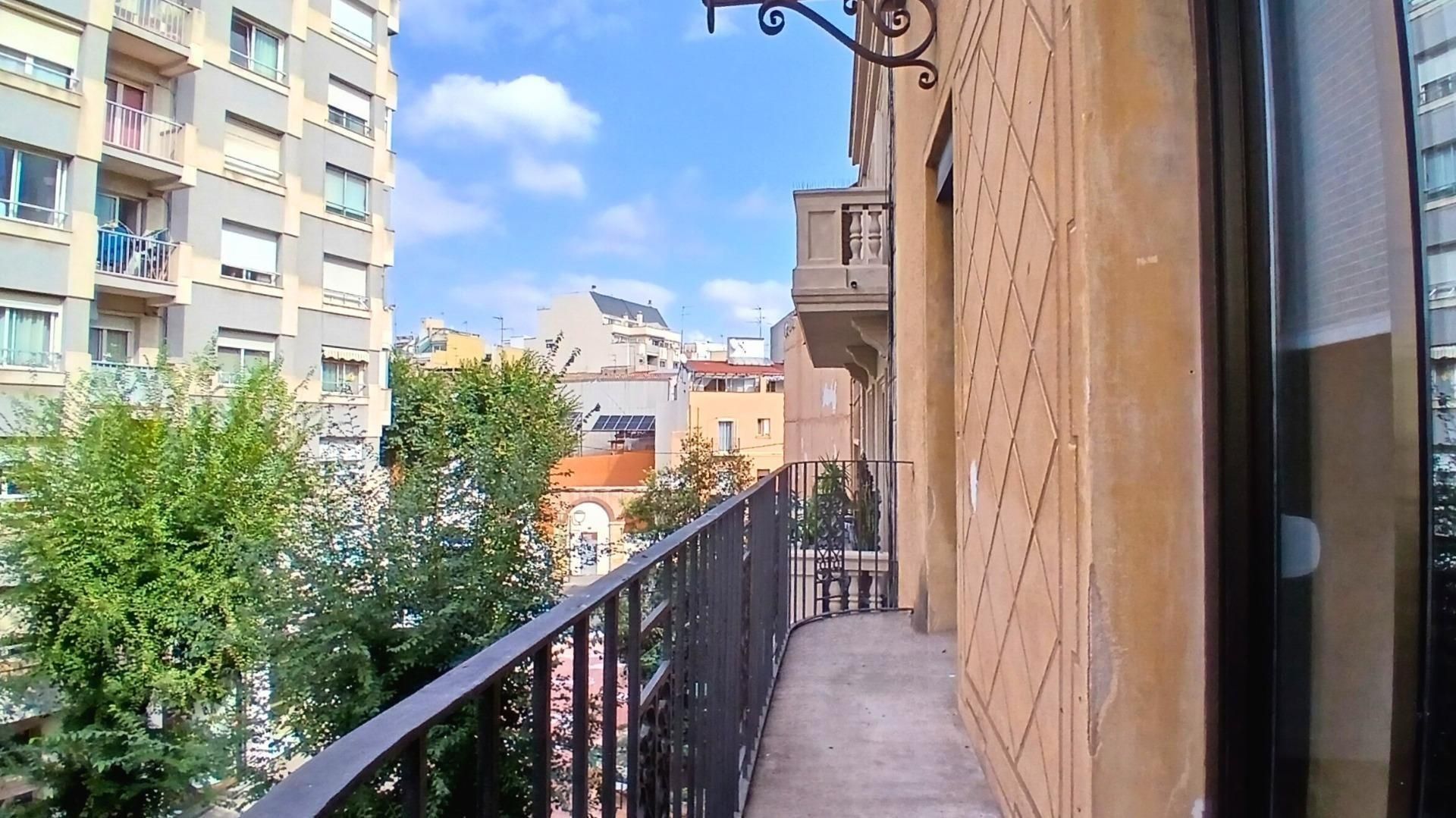 Vista exterior de Pis en venda en  Tarragona Capital amb Calefacció i Balcó