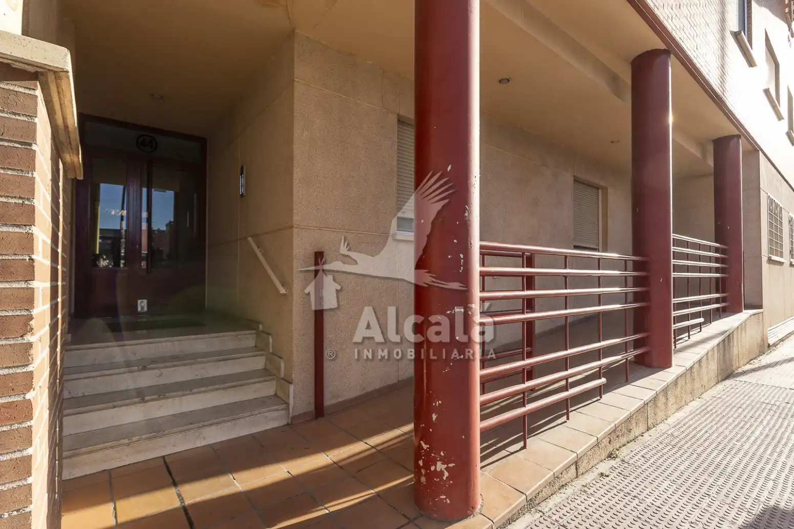 Vista exterior de Piso en venta en Ensanche