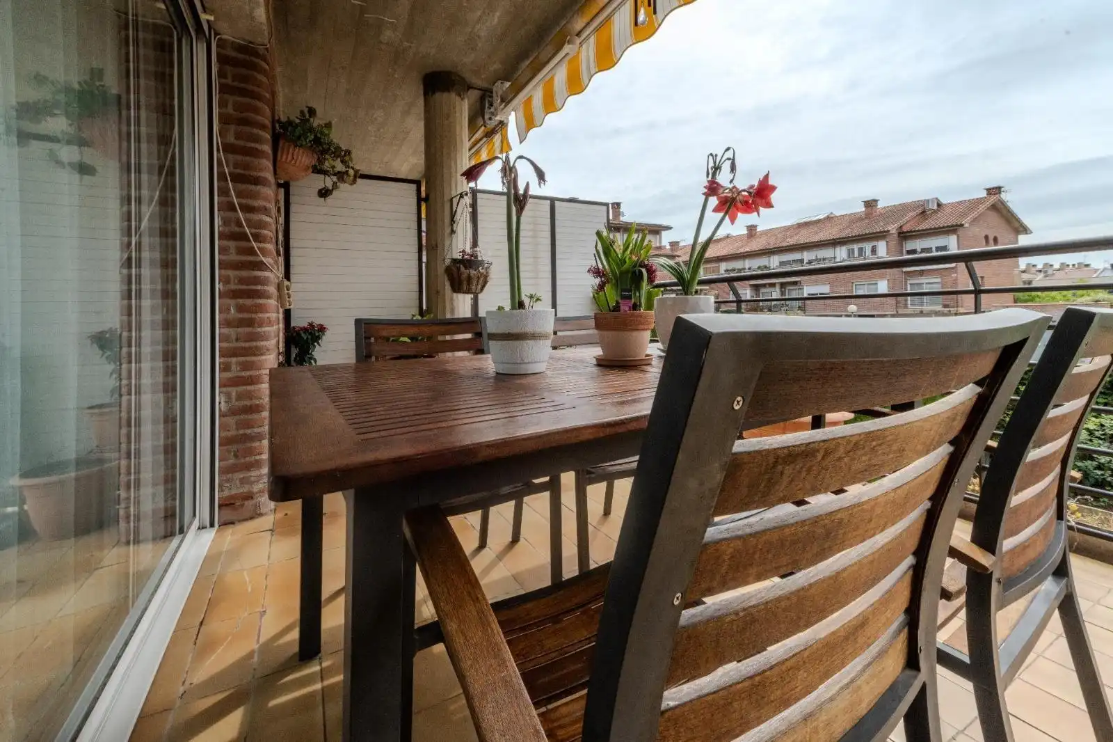Terrassa de Casa o xalet en venda en Castellar del Vallès amb Aire condicionat, Calefacció i Jardí privat